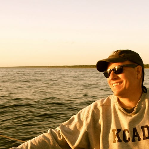 Seek the Creator     Be the Clarion Bell    Trump won big    Protect childhood innocence   We are ONE    Stop the Oligar...