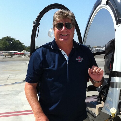 Retired big city police sergeant and commercial helicopter pilot.