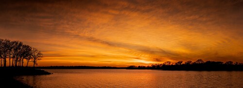 Sunset fizzled tonight, so Tonight's Sunset is another one from Jan. 6.  My new book, "Sunsets 20.21" has shipped from the printer and should be here this week.  Only a few left...  if you'd like to reserve your copy, just contact me your favorite way. 😎🥓🥓🥓🥓